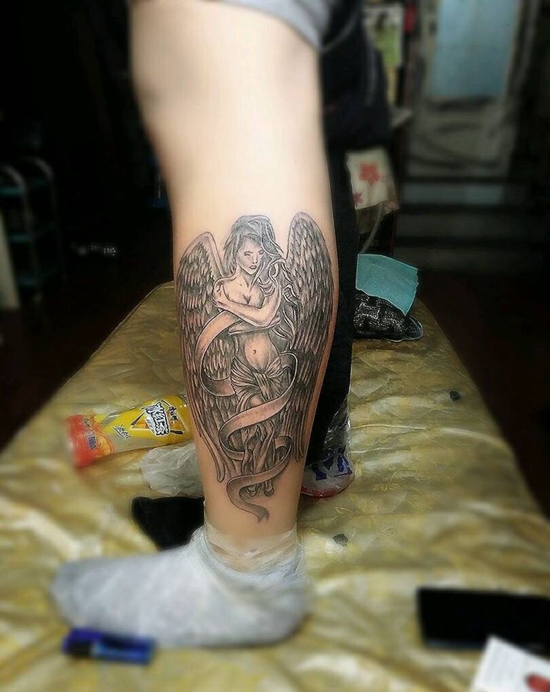 小腿天使图案纹身图片