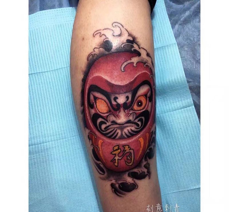 达摩蛋纹身图片_成品腿部传统纹身图案