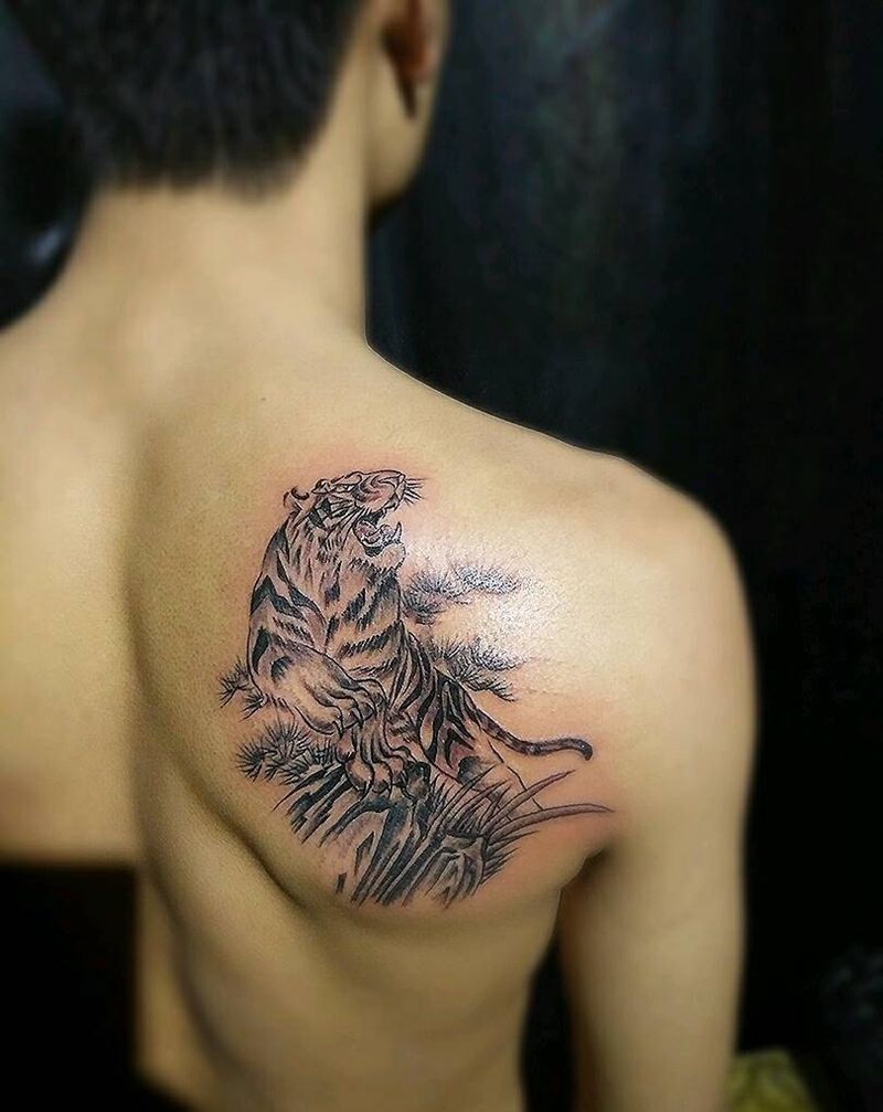 顾客自己喜欢的老虎纹身图片