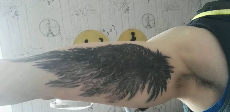 大臂内侧遮盖纹身图片_手臂欧美国画动物静物原创成品纹身图案