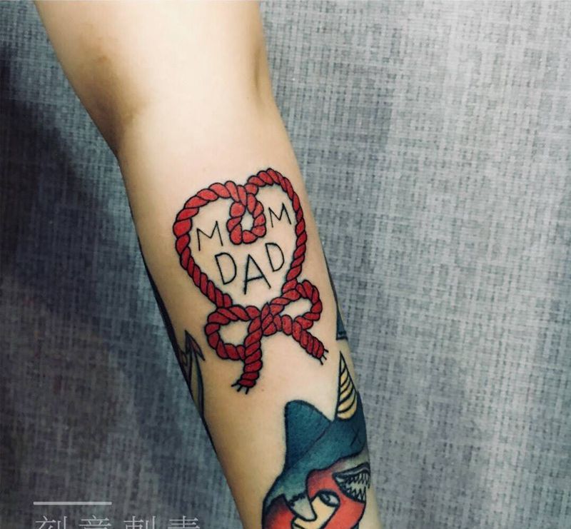 小爱心❤纹身图片_成品手臂欧美纹身图案