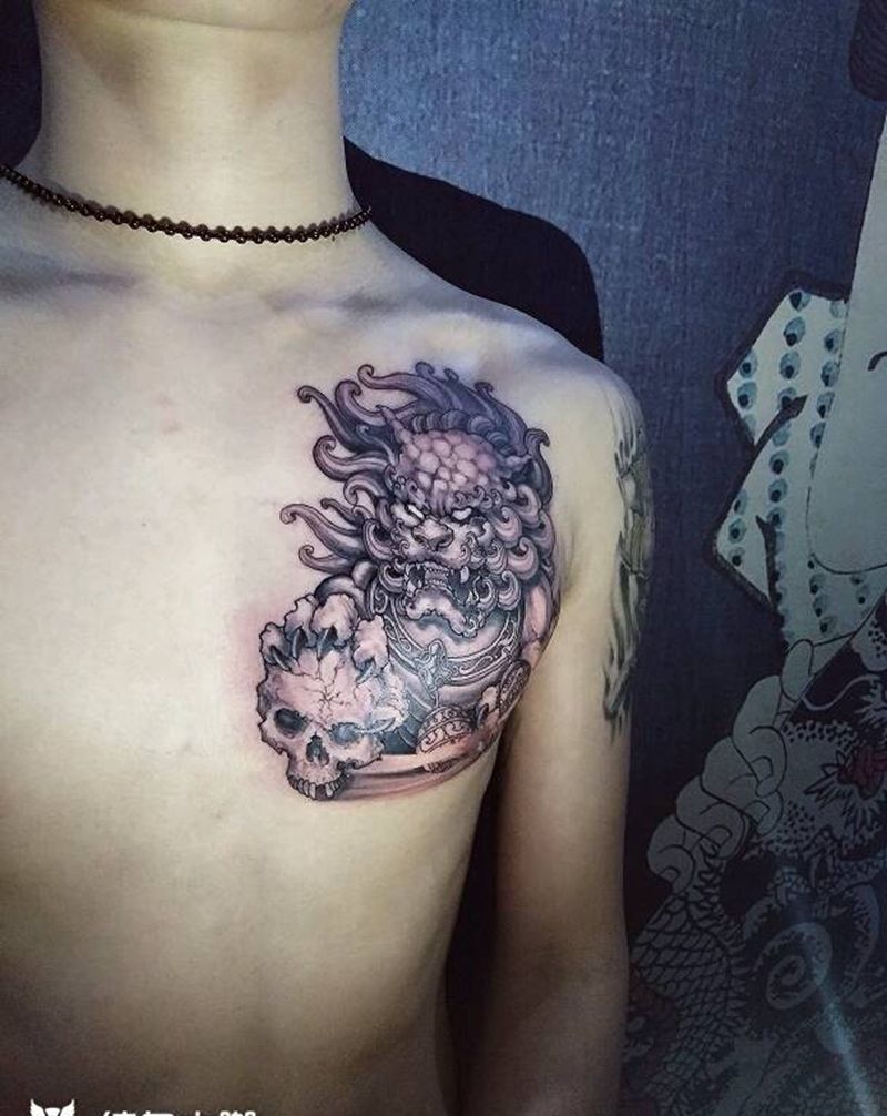 唐狮子纹身图片_胸部传统动物成品纹身图案