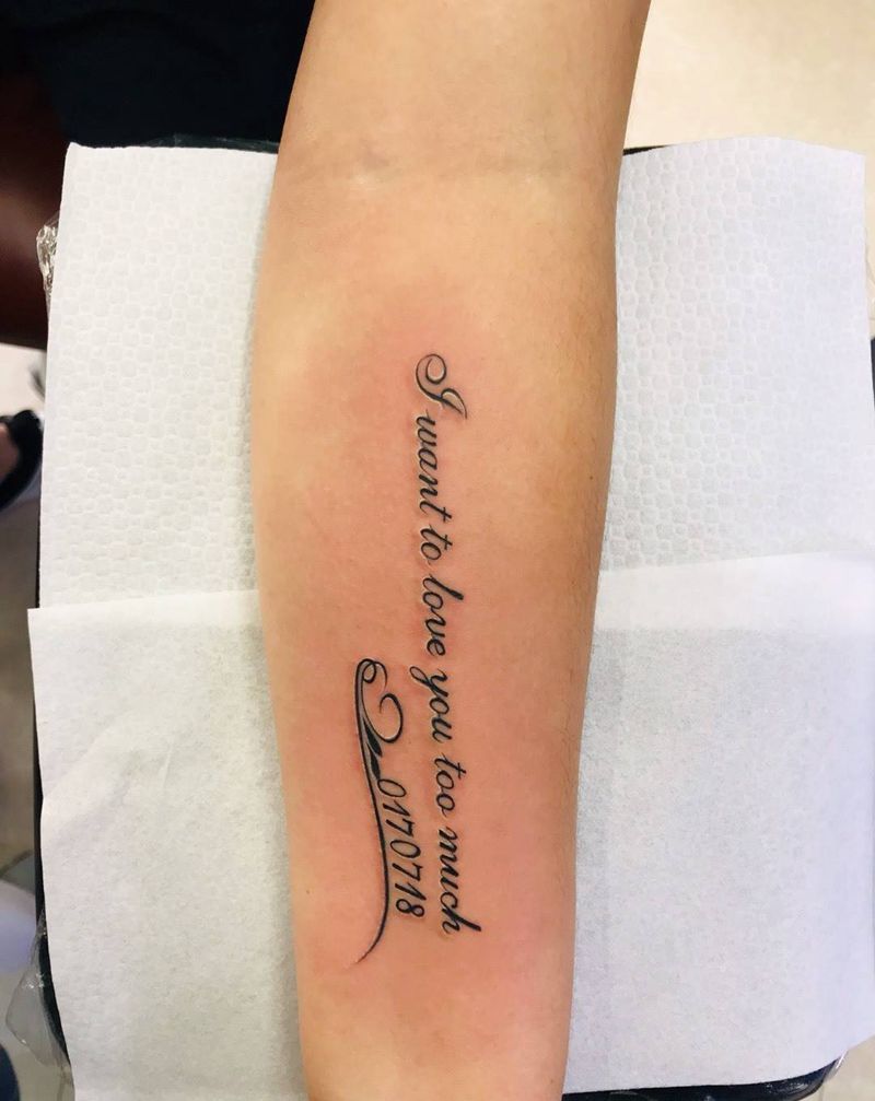 小臂内侧英文控纹身图片