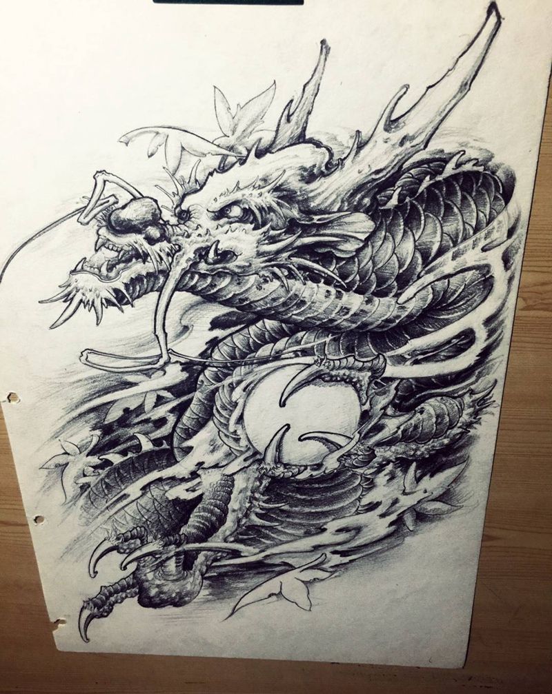 龙纹身图片_手稿肩部传统动物纹身图案