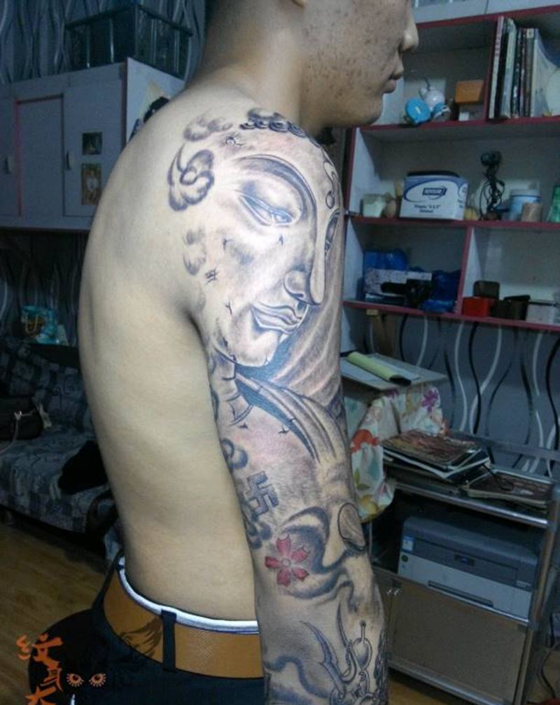 花臂佛纹身图片