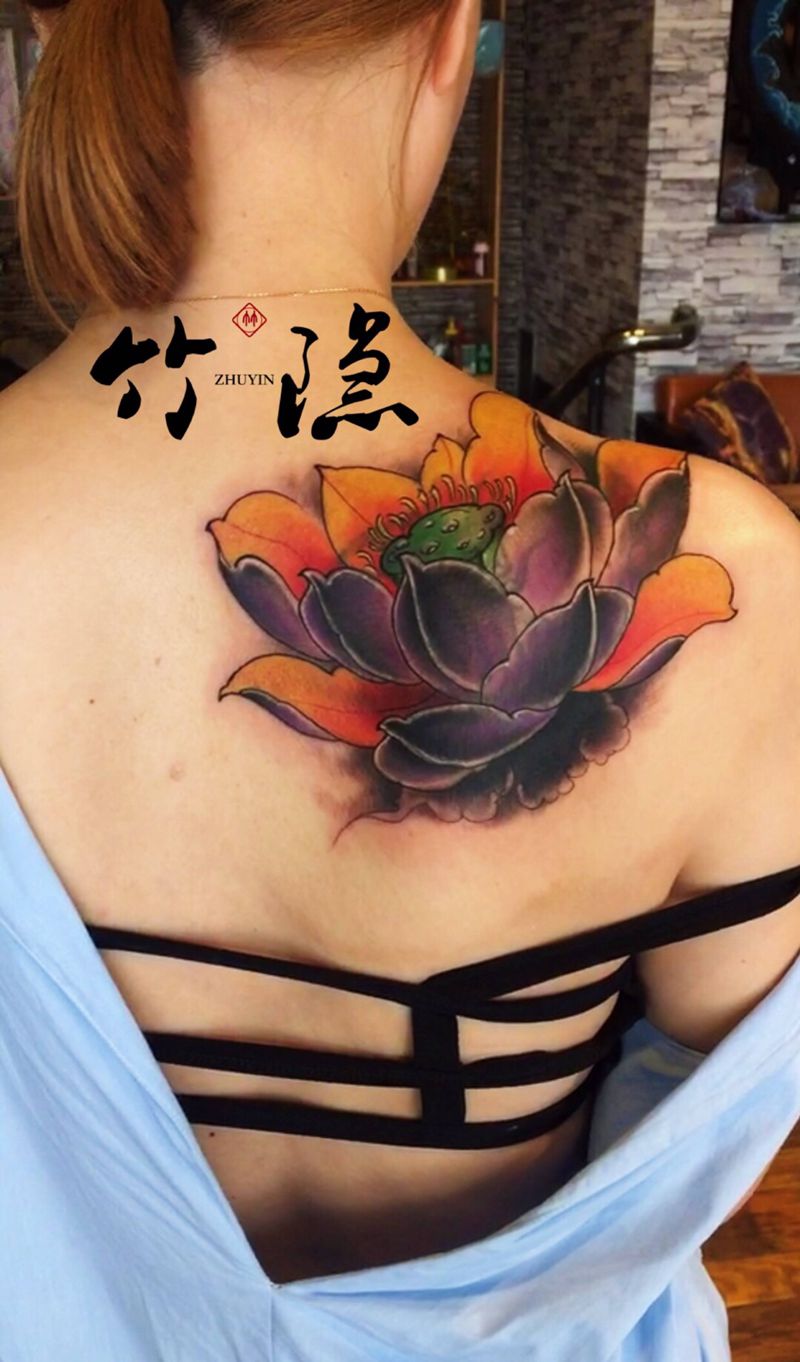 莲花（遮盖）纹身图片