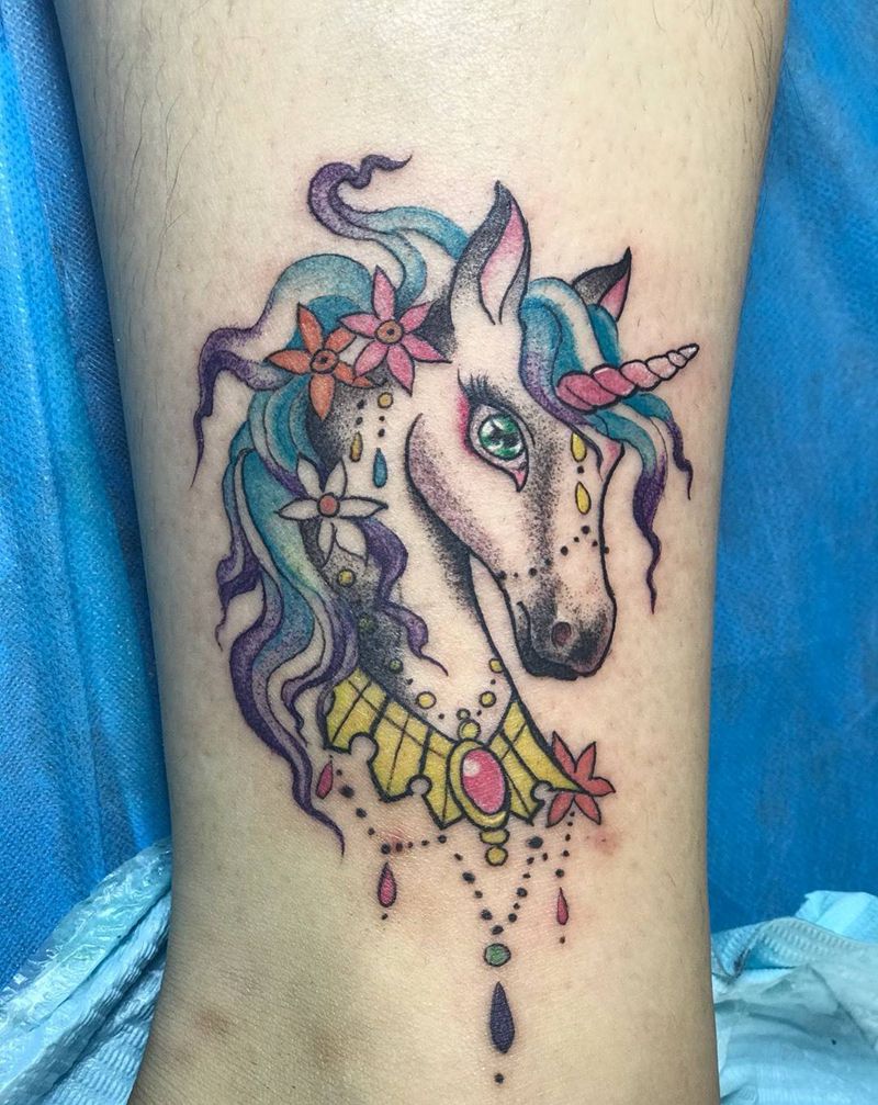 独角兽纹身图片_腿部新传统纹身图案