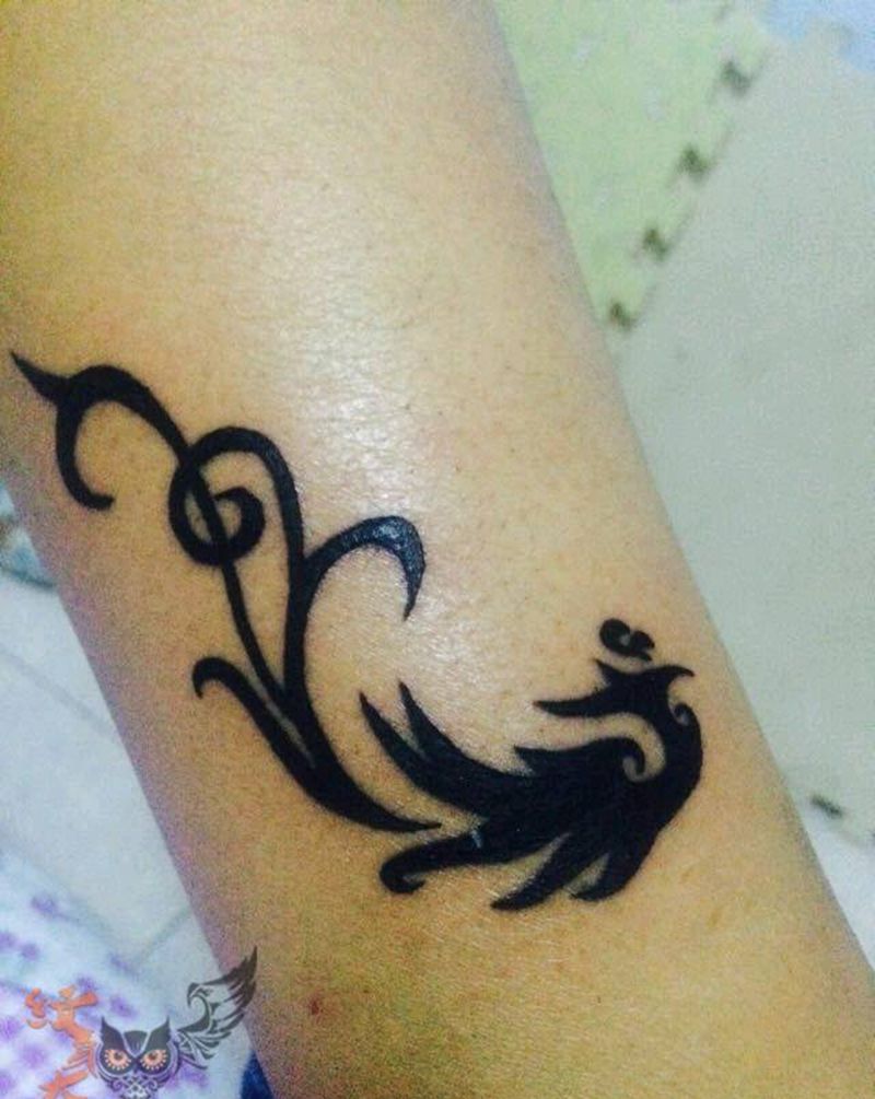 图腾凤纹身图片