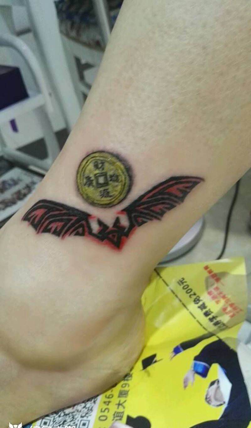 招财蝙蝠纹身图片_腿部脚部欧美传统静物图腾原创成品纹身图案