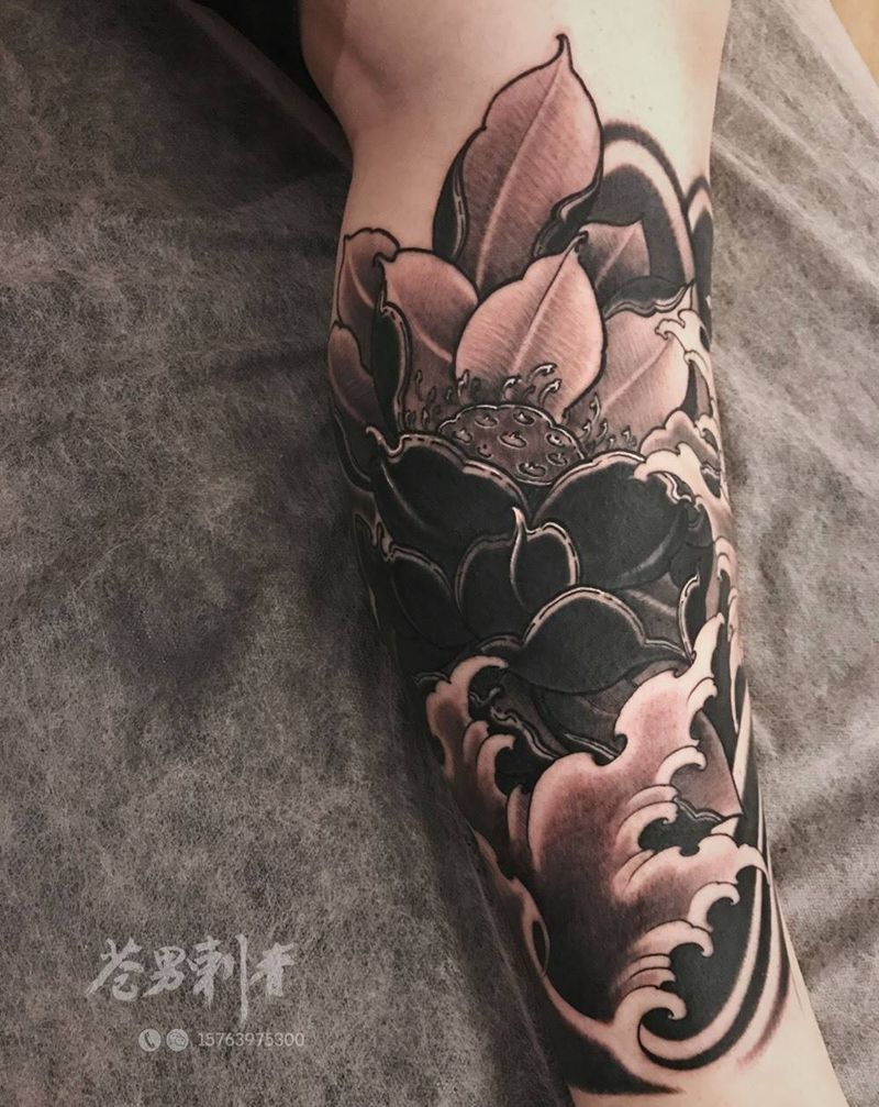黑莲◾️纹身图片_成品传统腿部植物纹身图案
