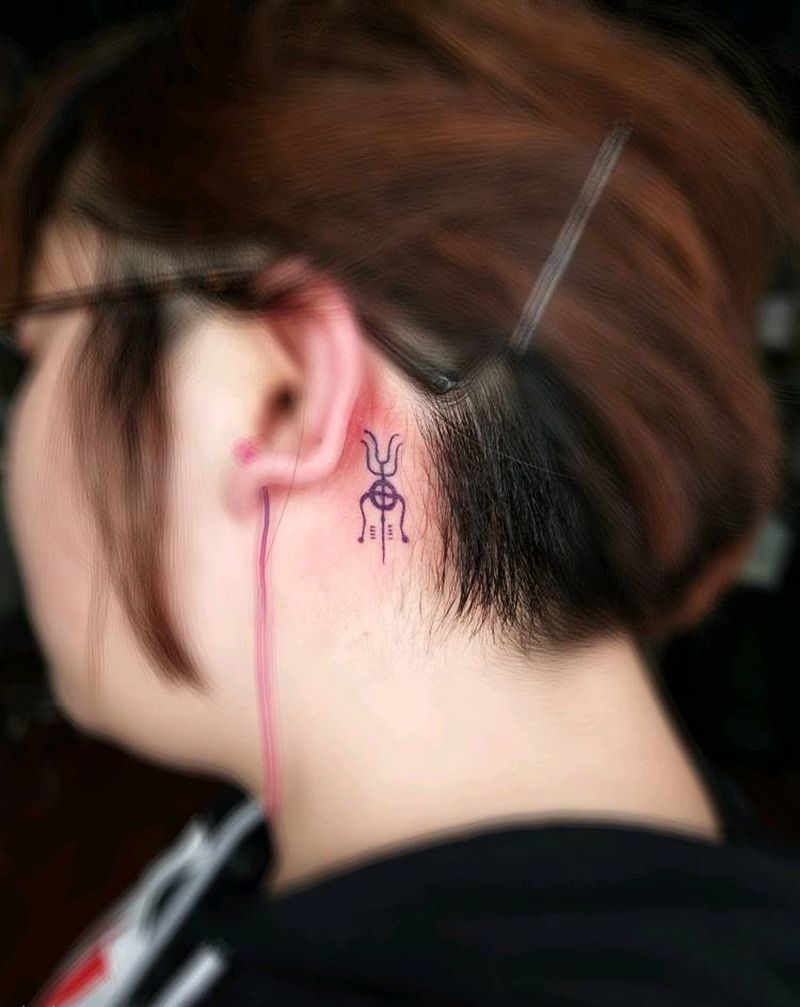 耳后清新小图纹身图片