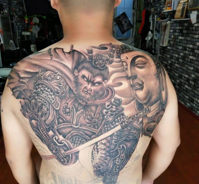 斗战胜佛纹身图片_背部新传统纹身图案