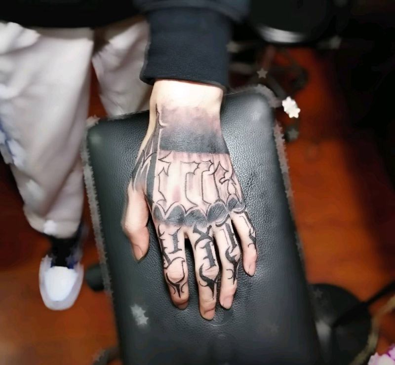 手背纹身纹身图片_手部纹身图案