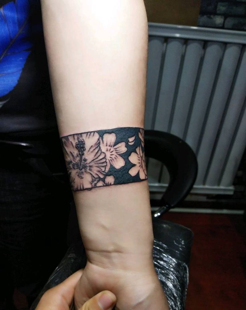 小臂臂环一圈纹身图片_手臂清新成品纹身图案