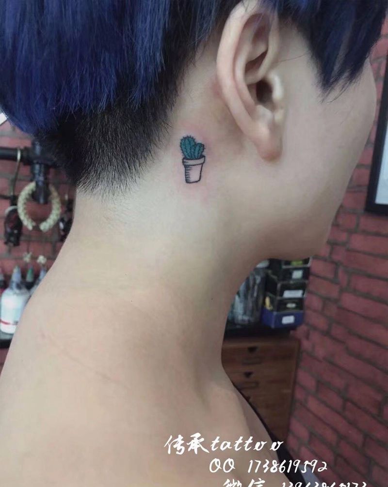 老板来盆花纹身图片