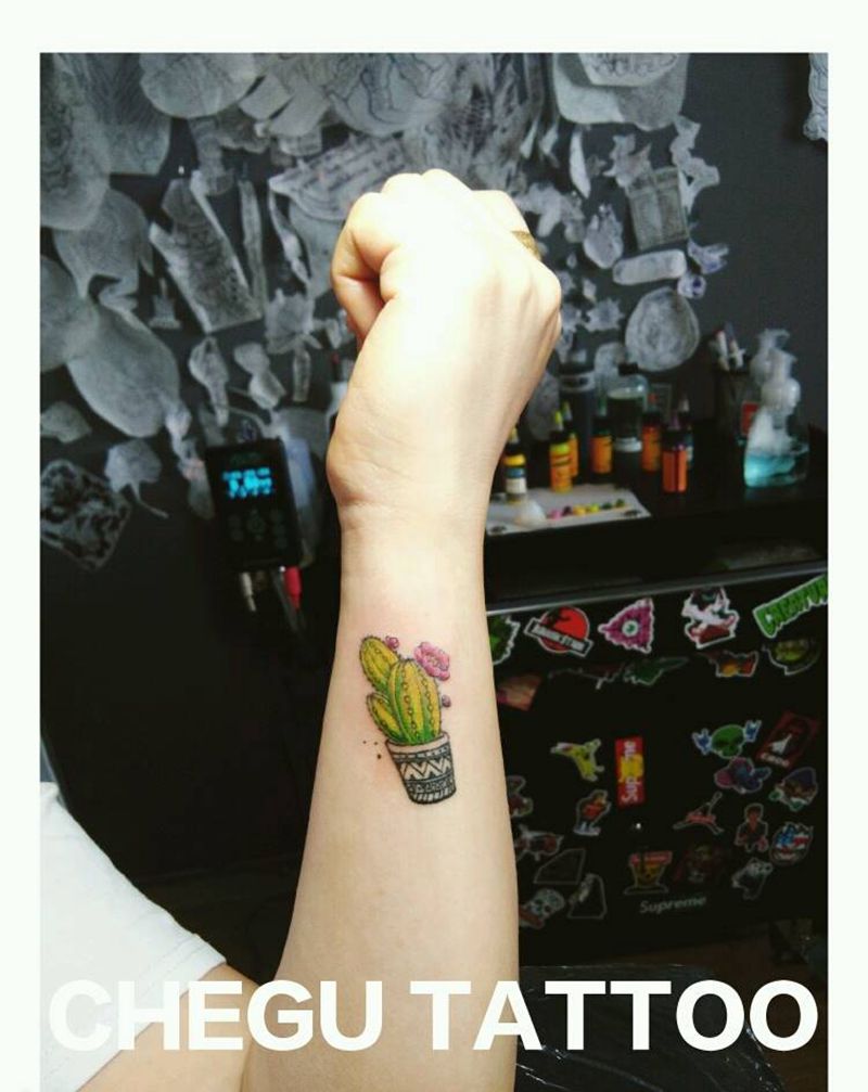 彩色仙人掌纹身图片