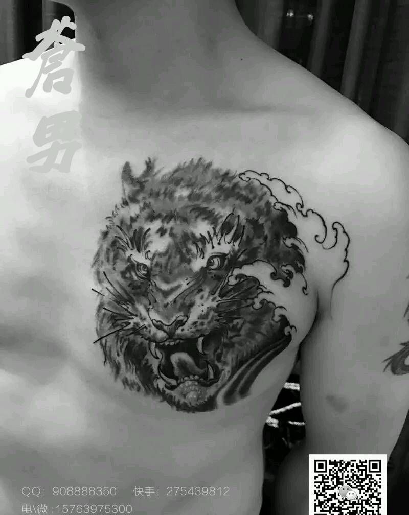虎头纹身图片_胸部传统动物鬼神成品纹身图案