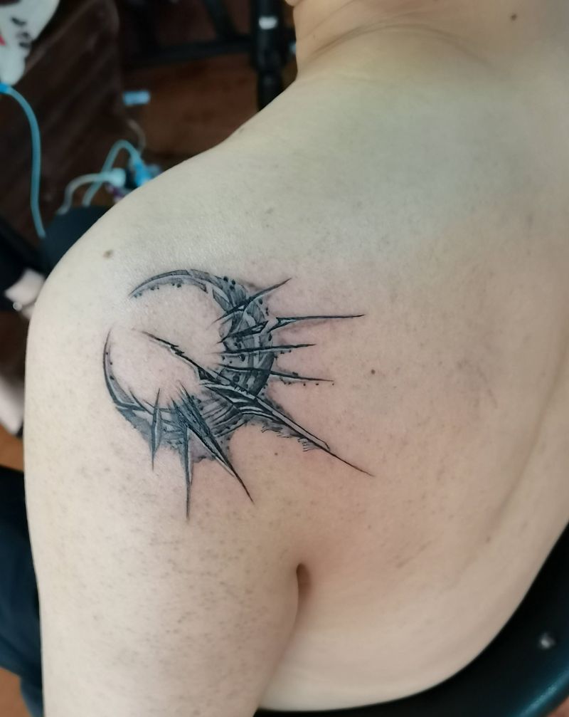 专属月亮纹身图片_肩部纹身图案