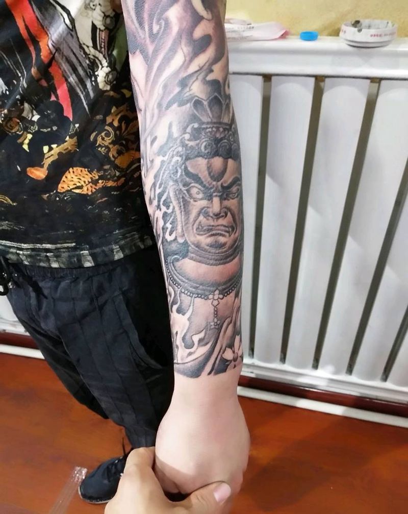 不动明王纹身图片
