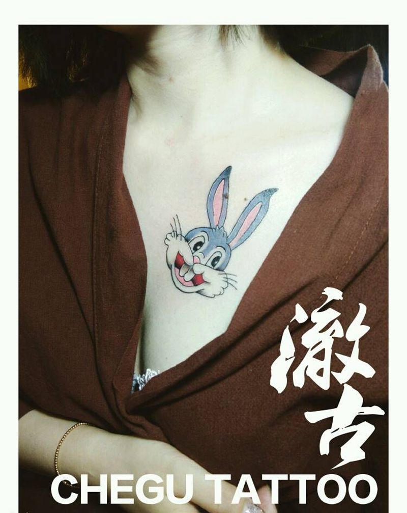 兔八哥盖疤纹身图片