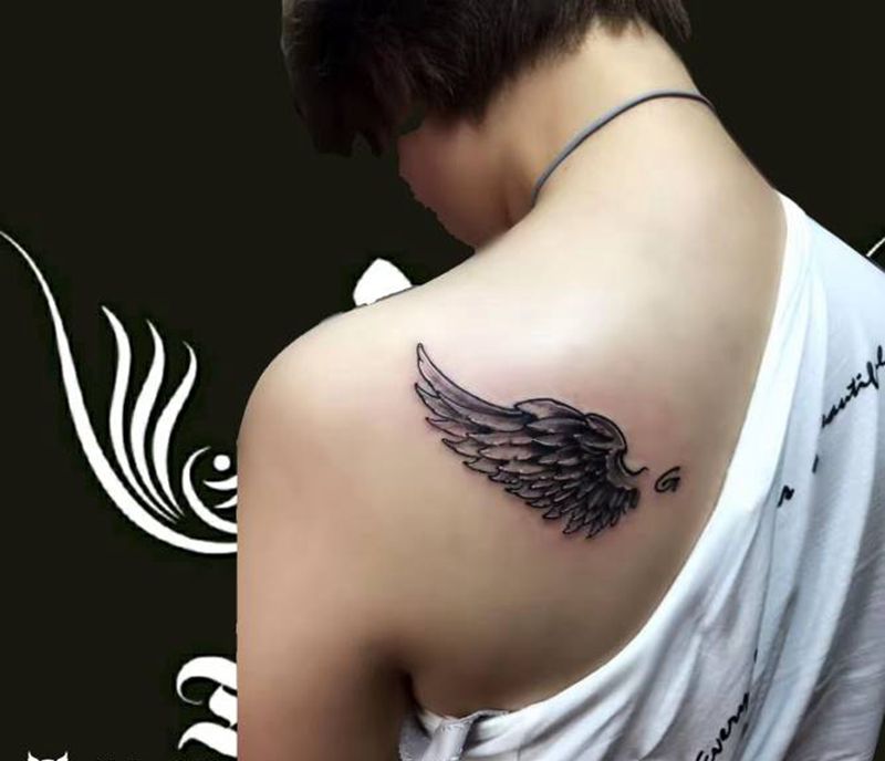 翅膀纹身图片