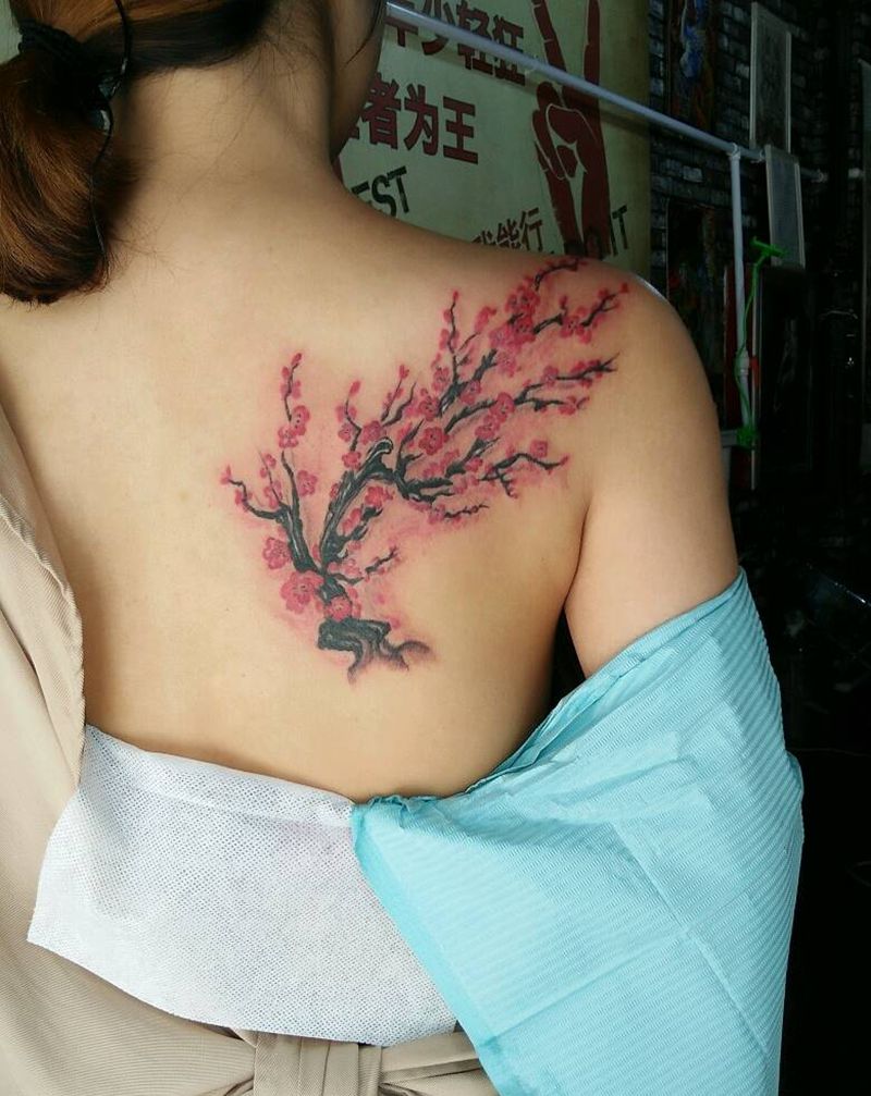 一枝梅纹身图片