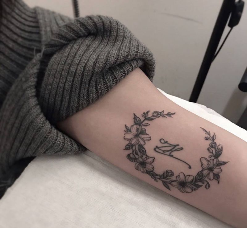 素花纹身图片_手臂纹身图案