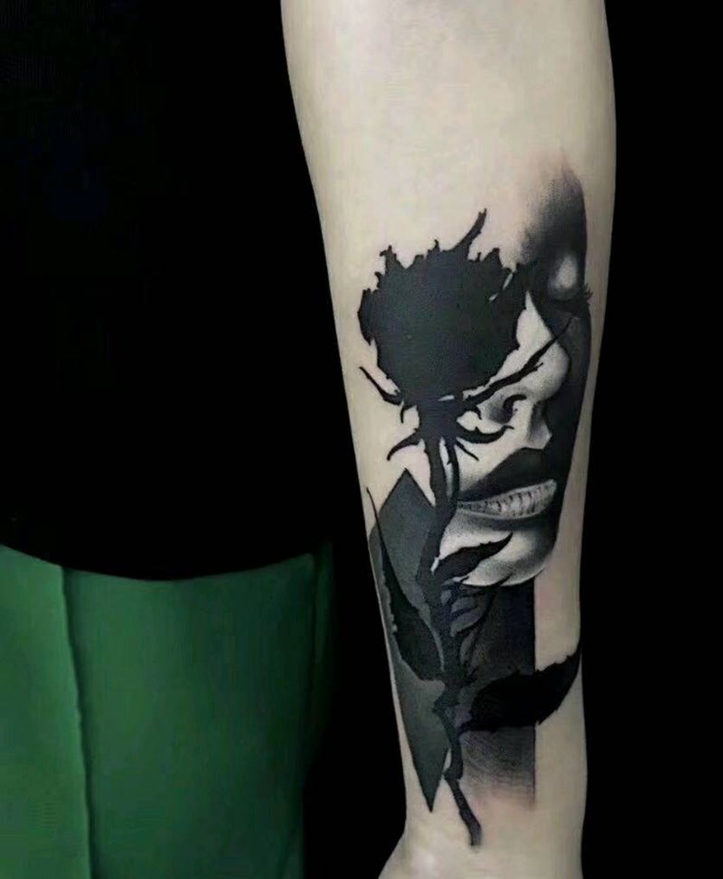 女郎纹身图片_手臂欧美写实纹身图案