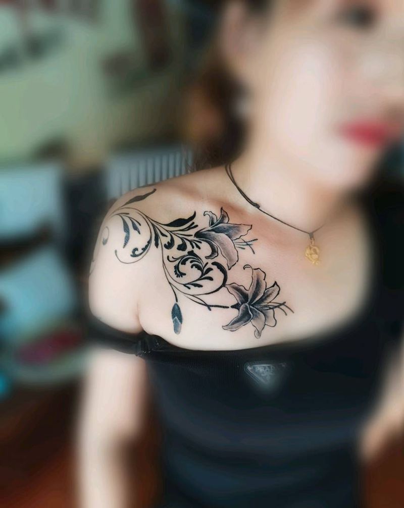 滕花纹身图片_胸部纹身图案