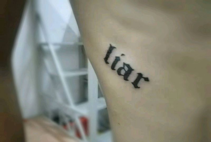 英文小清新纹身图片_腹部纹身图案