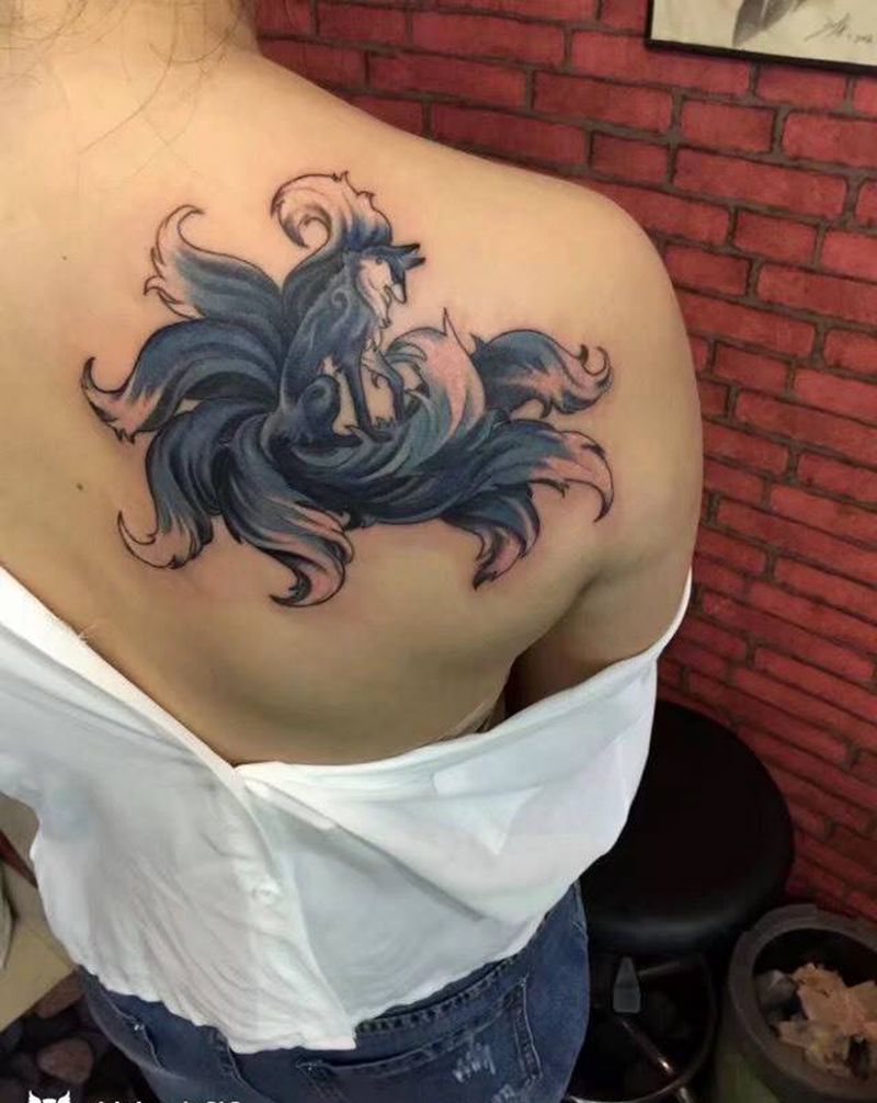 九尾狐纹身图片