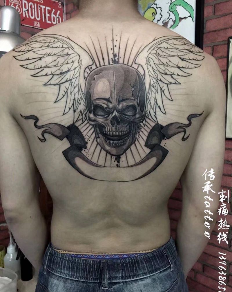 骷髅岛主纹身图片