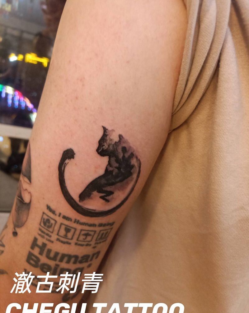 水墨纹身图片_手臂水墨纹身图案