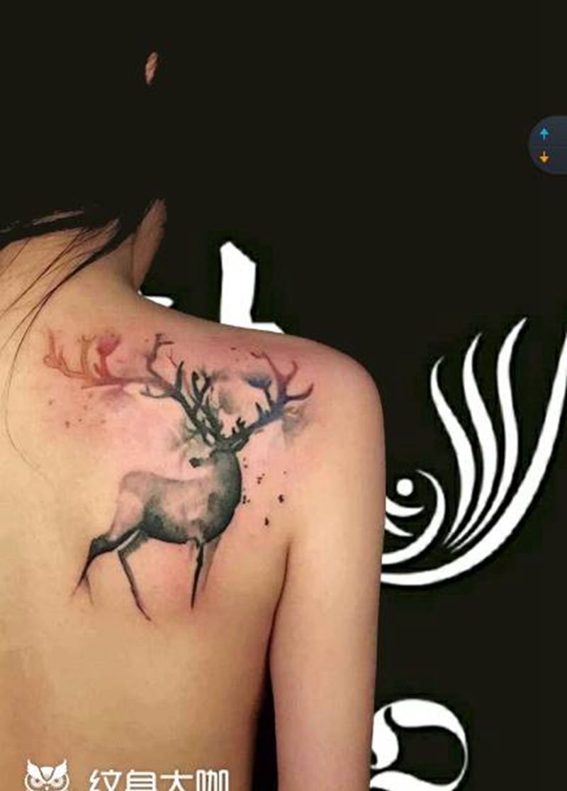 水墨鹿纹身图片
