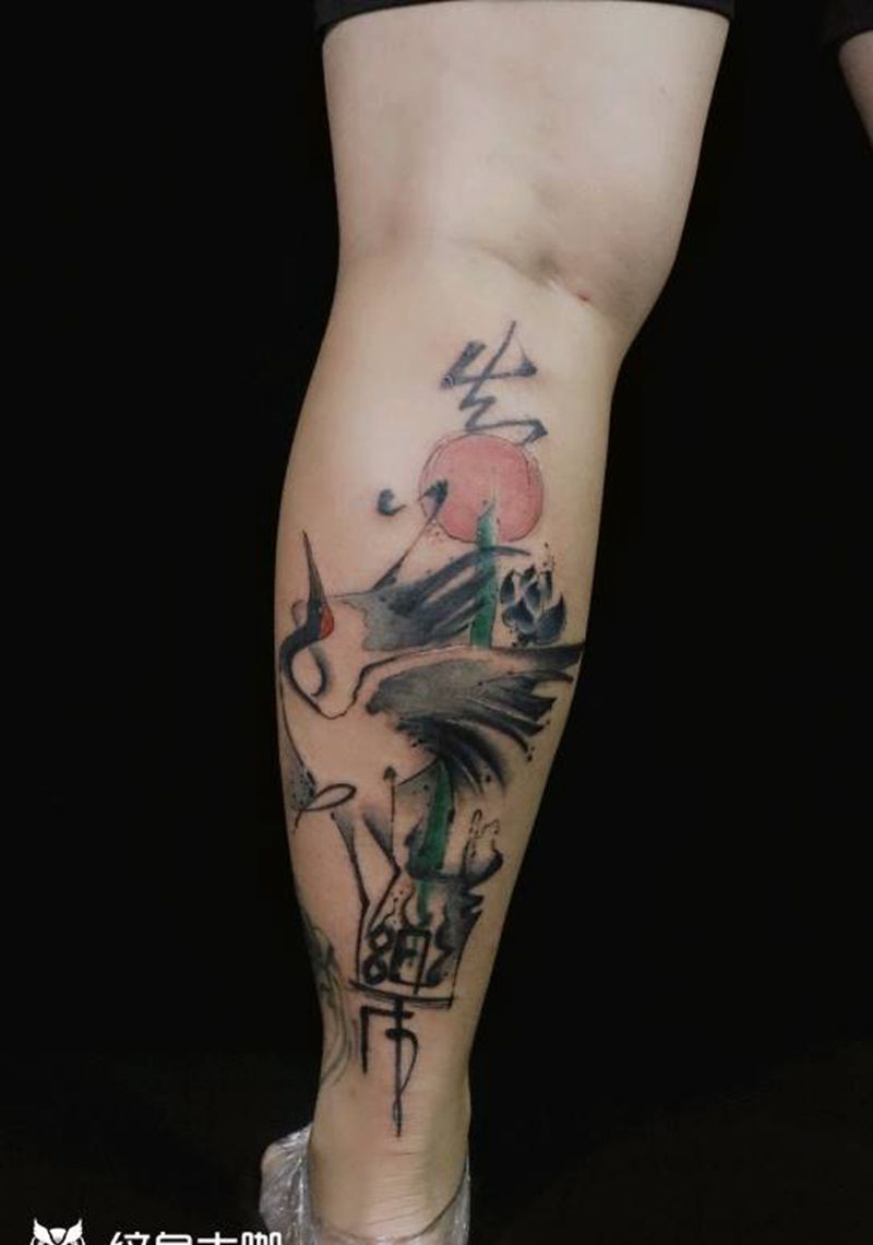 仙鹤与书法纹身图片_腿部水墨纹身图案
