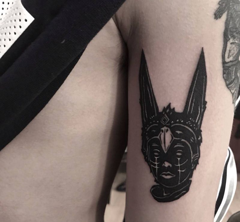 black纹身图片_手臂图腾纹身图案