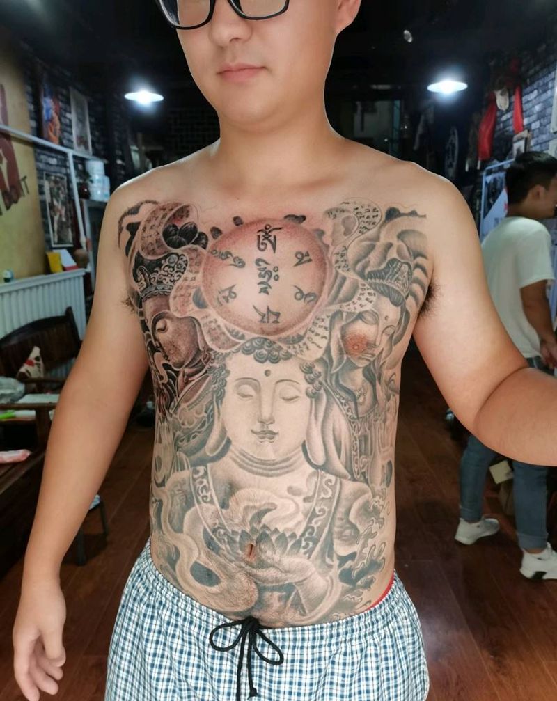 三面佛，三面完成纹身图片_胸部腹部纹身图案