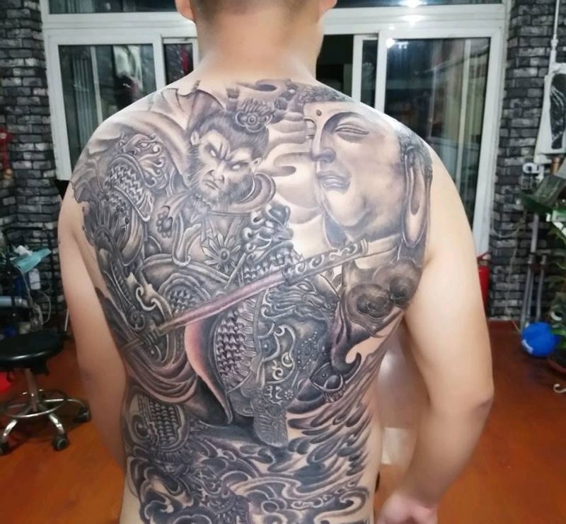 斗战胜佛纹身图片_背部纹身图案