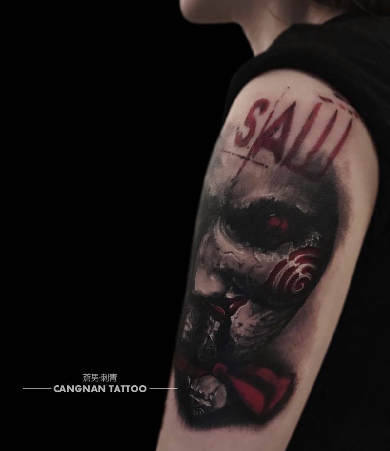 电锯惊魂纹身图片_手臂欧美写实纹身图案