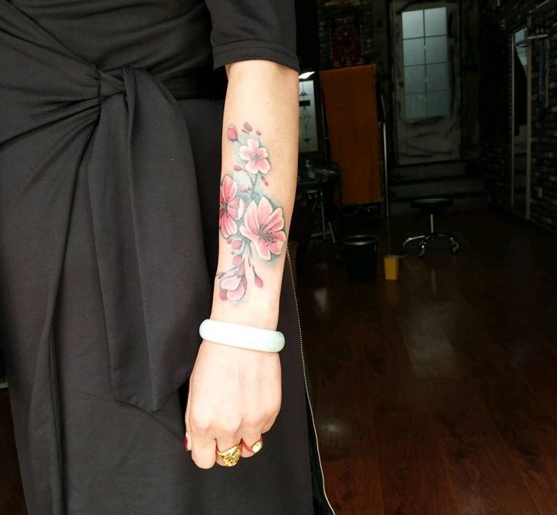 疤痕遮盖纹身图片_手臂纹身图案