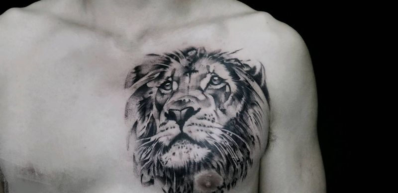 狮子纹身图片_胸部欧美写实纹身图案