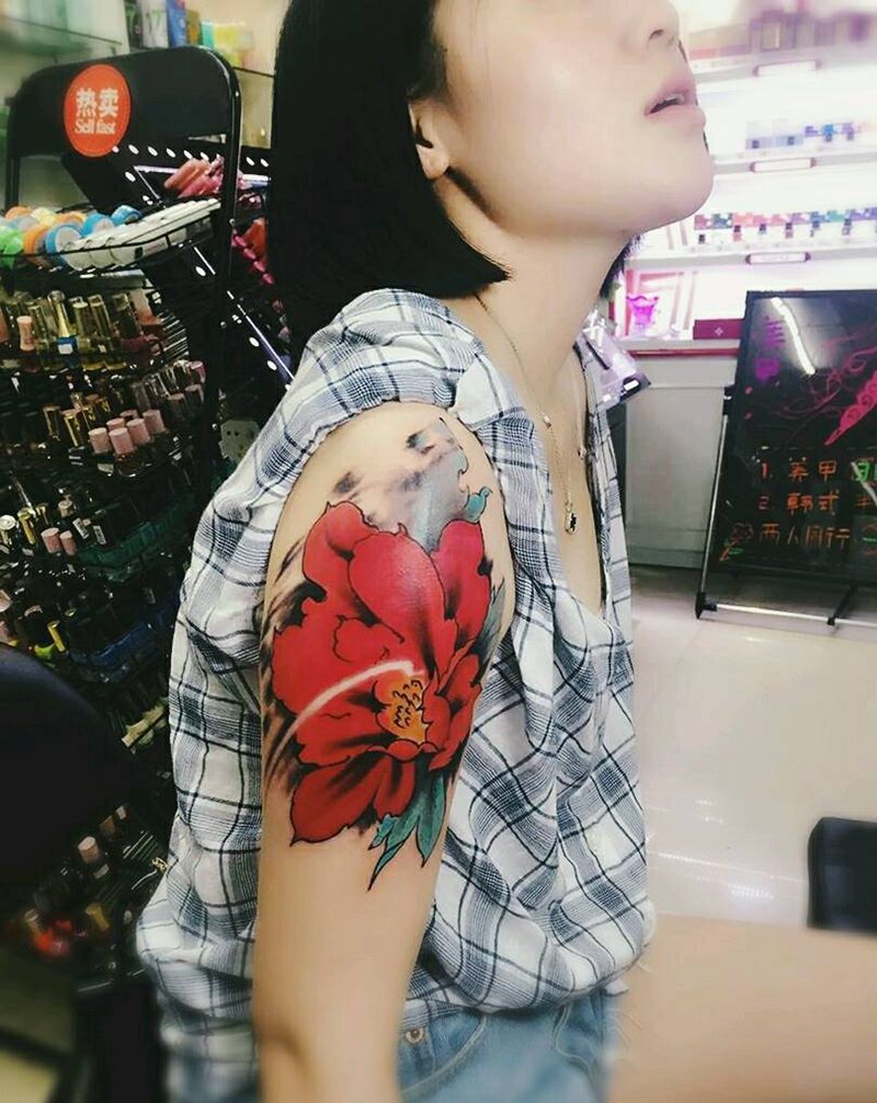 大臂牡丹纹身图片_手臂传统植物纹身图案