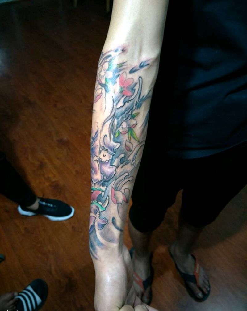 小臂班诺纹身图片