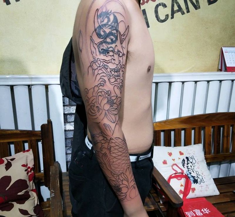 日式花臂纹身图片_手臂纹身图案
