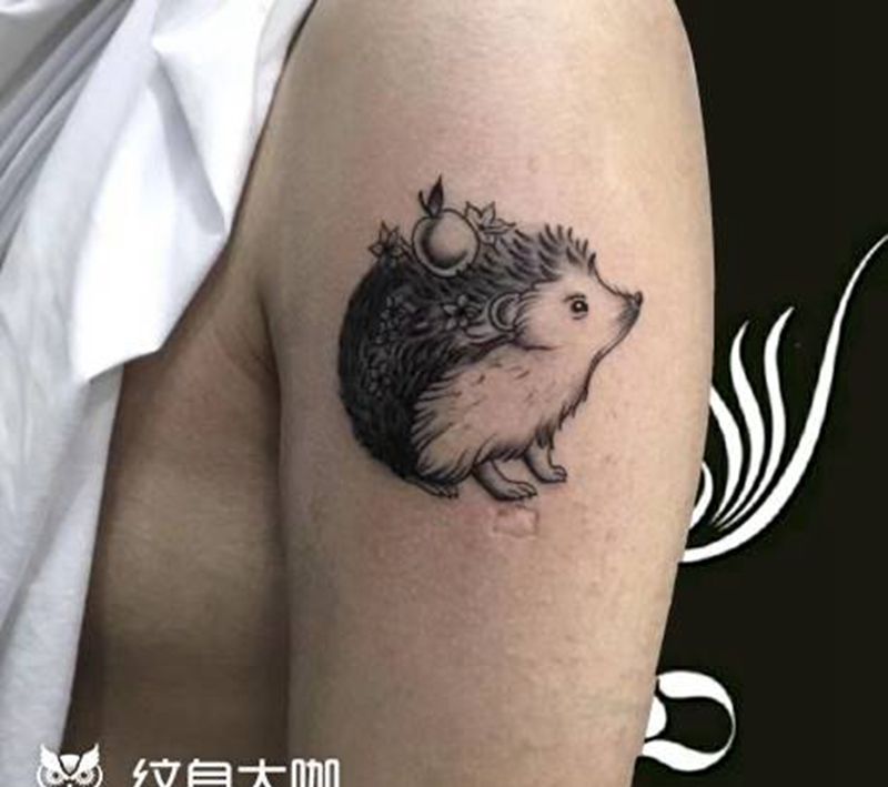 小刺猬纹身图片
