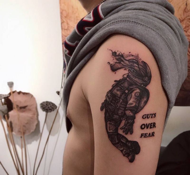 冥想纹身图片_手臂点刺几何纹身图案