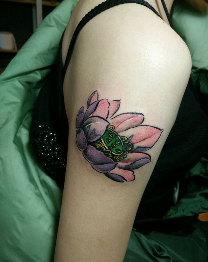 莲花遮盖心电图纹身图片