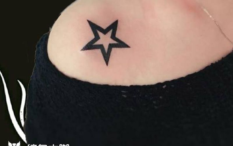 五角星纹身图片