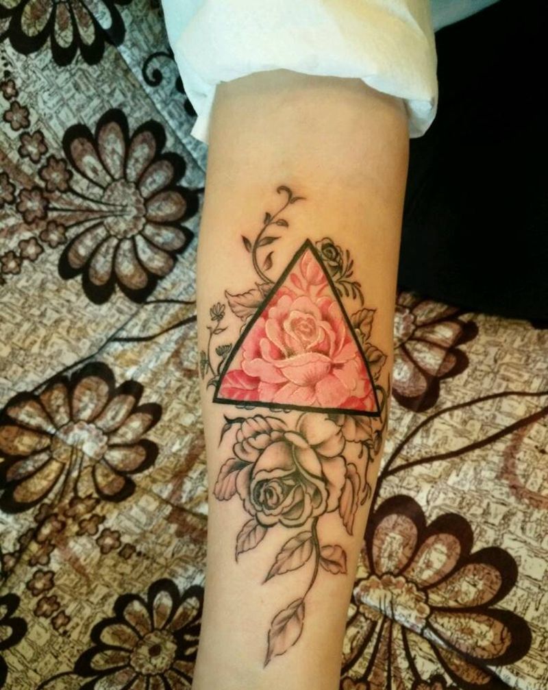 欧美花卉纹身图片