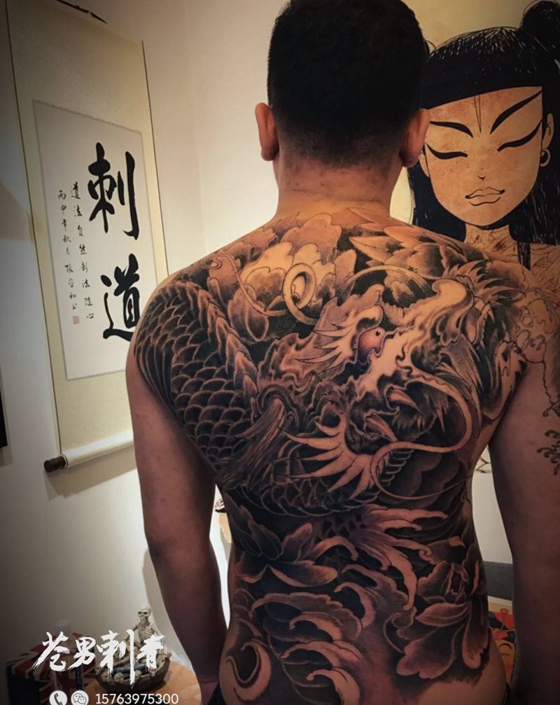 潍坊来的战士，连续三天纹身图片_成品背部传统纹身图案